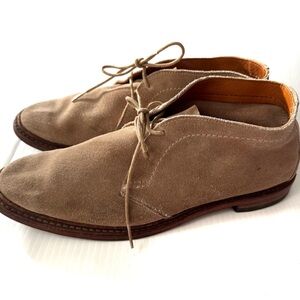 Allen Edmonds beige  Suede Amok Chukka Boots size 9.5